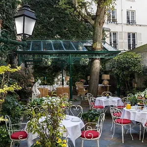 Des Marronniers 3*, Parigi Francia
